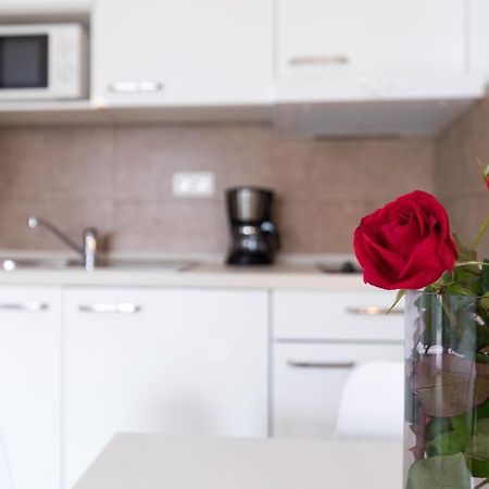 Apartmani Laura Krk Krk Town Buitenkant foto