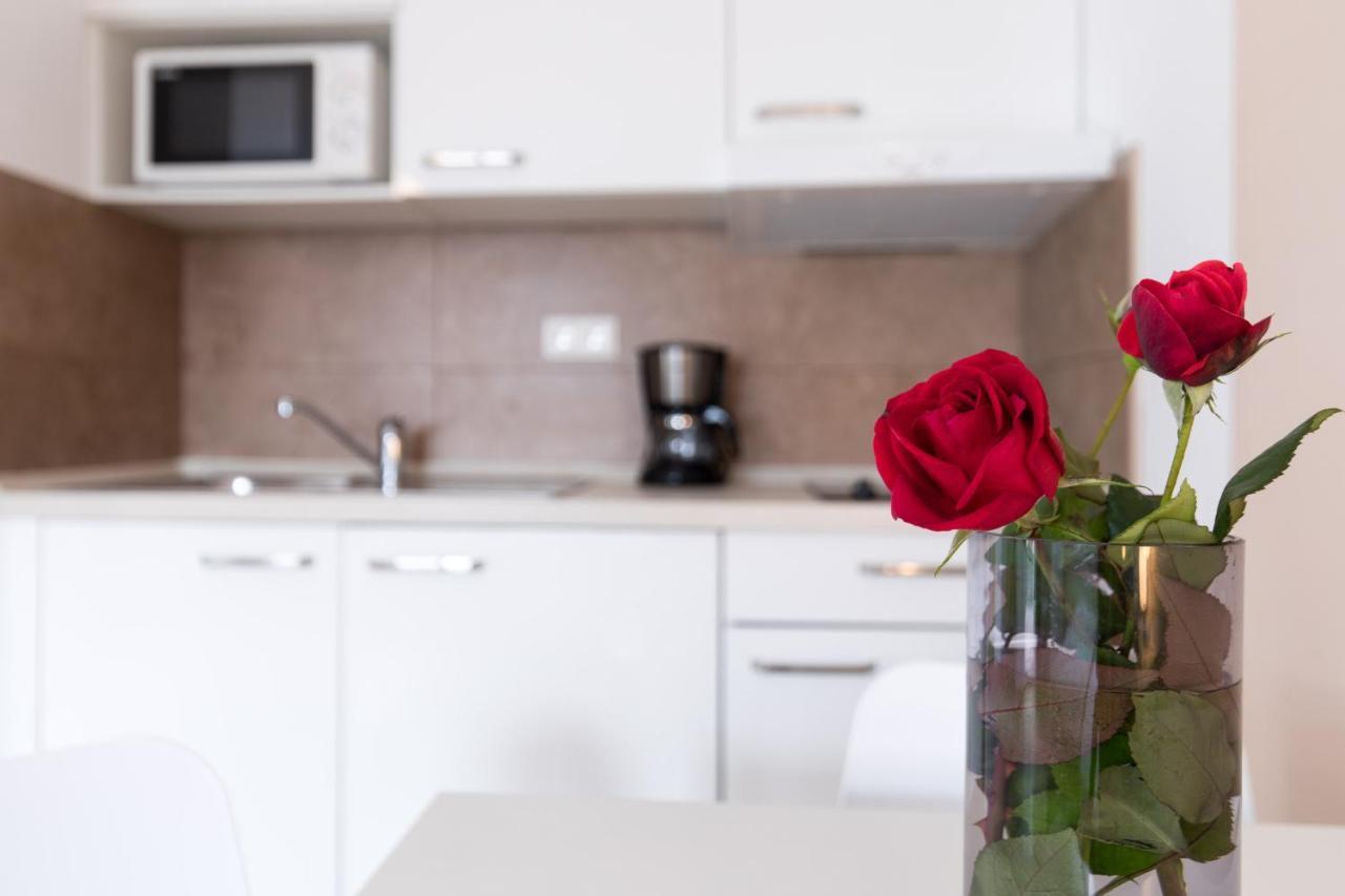 Apartmani Laura Krk Krk Town Buitenkant foto