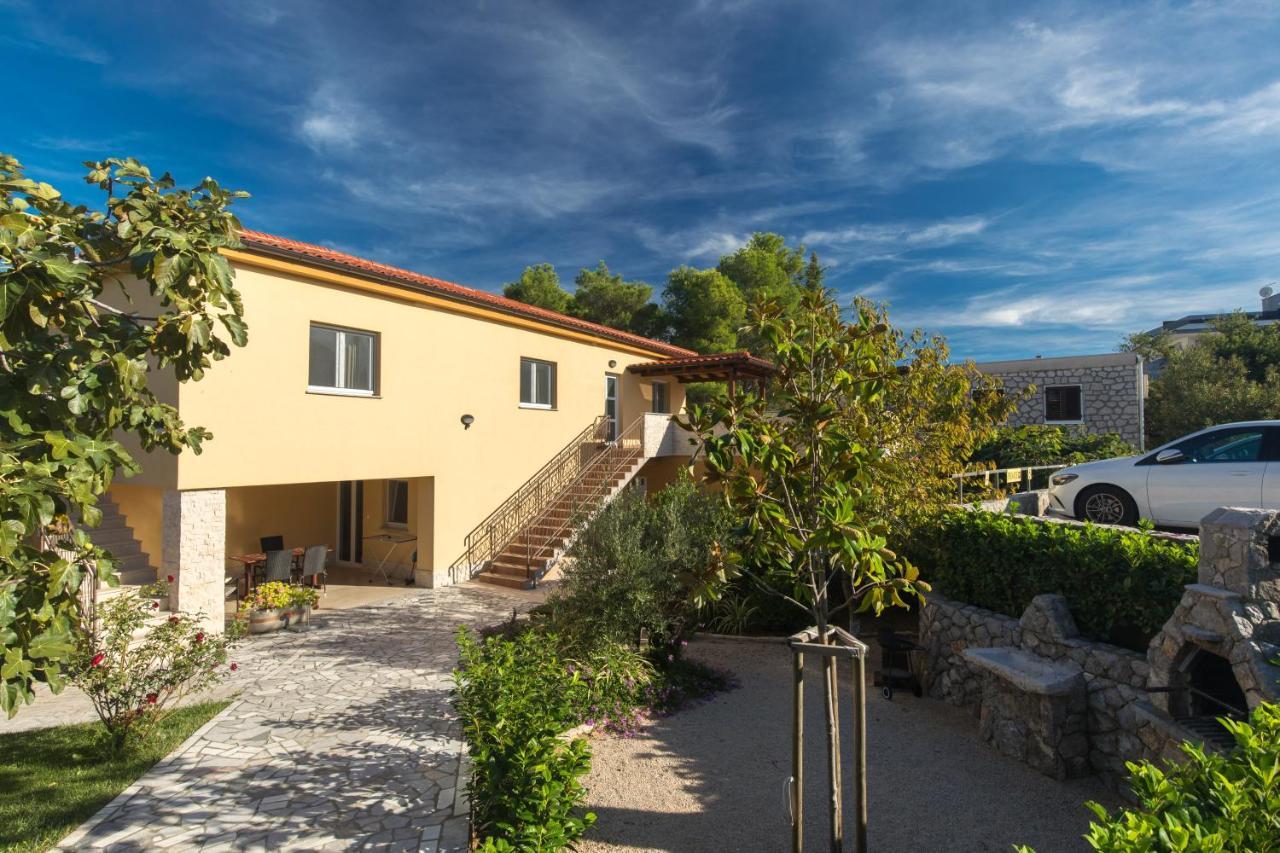 Apartmani Laura Krk Krk Town Buitenkant foto